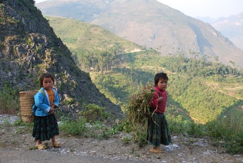 Education of the Mong people in Hua Nhan, Son La - ảnh 2